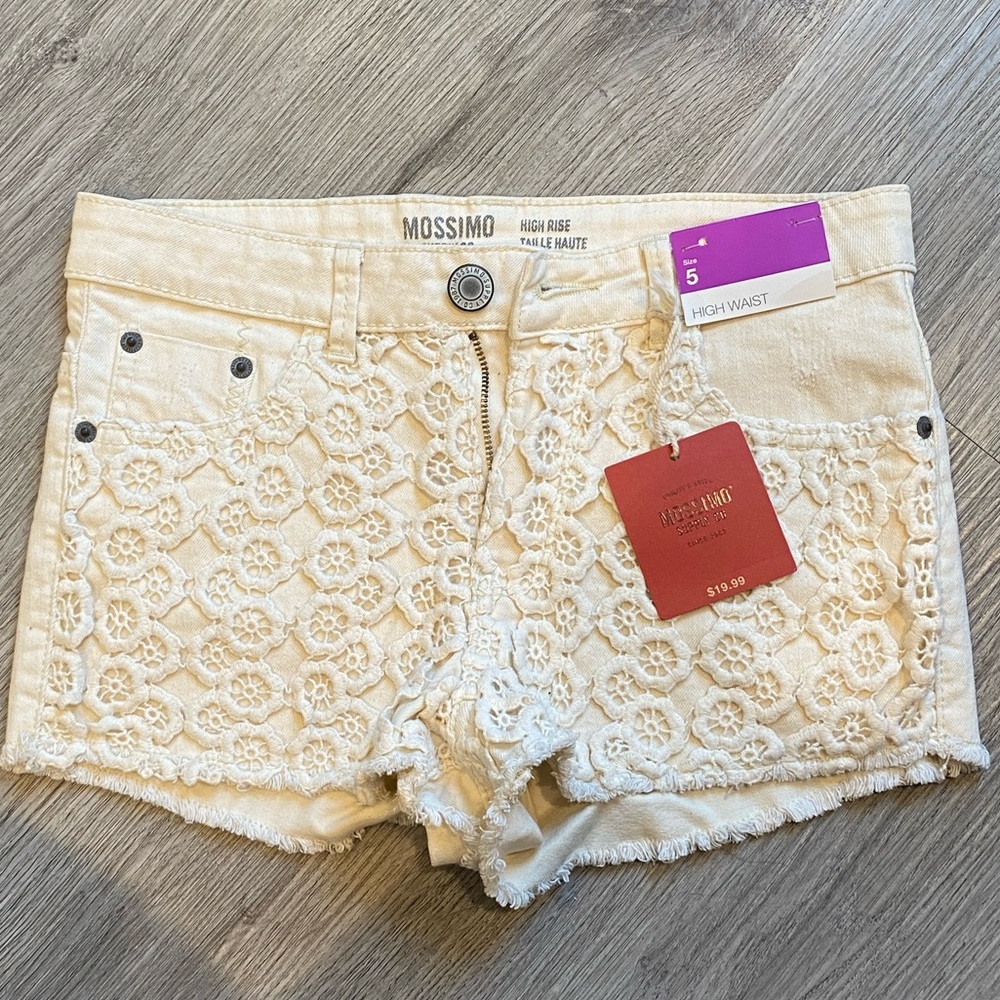 Mossimo Junior’s High Rise Cream Shorts